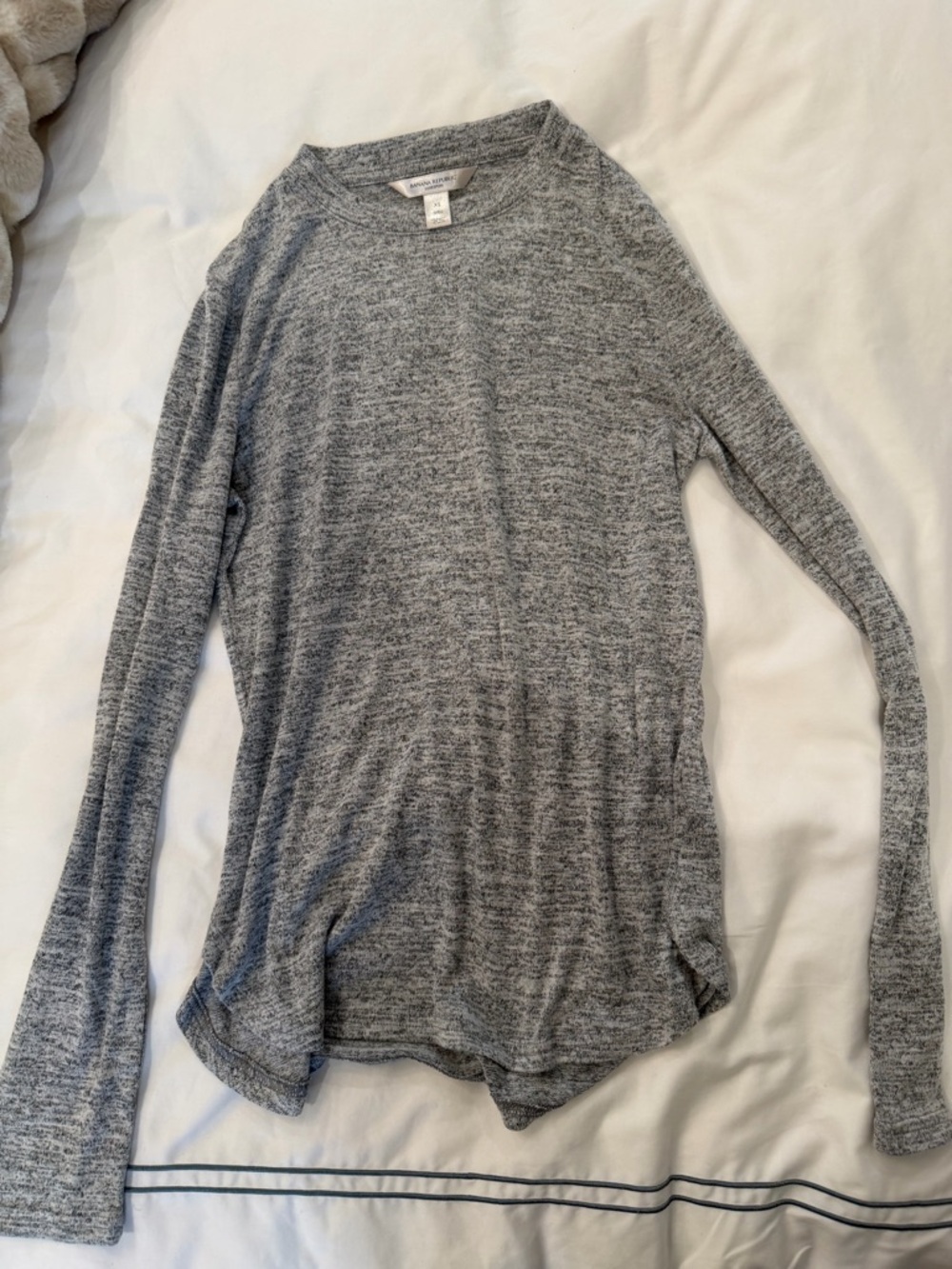 Banana Republic Heather Gray Long Sleeve Crew Top